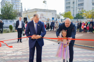 В Евпатории открыли два новых детских сада В Евпатории открыли два новых детских сада