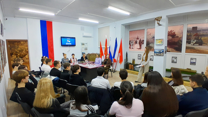 Евпаторийский краеведческий музей ко Дню добровольца (волонтера)
