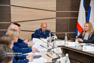 Прокурор Крыма провел встречу с предпринимателями Евпатории Прокурор Крыма провел встречу с предпринимателями Евпатории