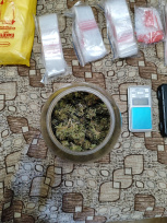 В Евпатории сотрудники местного отдела полиции успешно пресекли деятельность наркокурьера, который пытался распространить значительную партию запрещенных веществ