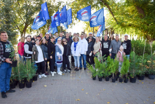 В Евпатории прошла экологическая акция «Посади свое дерево жизни» В Евпатории прошла экологическая акция «Посади свое дерево жизни»