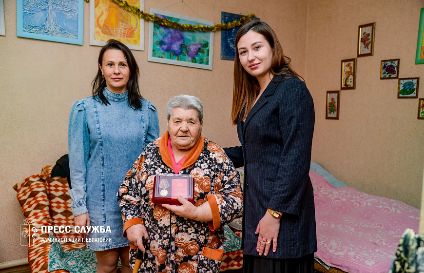 В Евпатории вручили юбилейные медали ликвидаторам аварии Чернобыльской АЭС