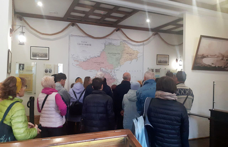 Мероприятия в Евпаторийском краеведческом музее ко Дню народного единства и в рамках акции «Ночь искусств»