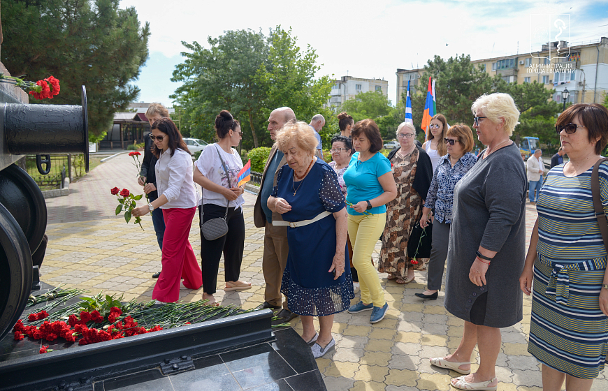 В Евпатории почтили память жертв депортации армян, болгар и греков