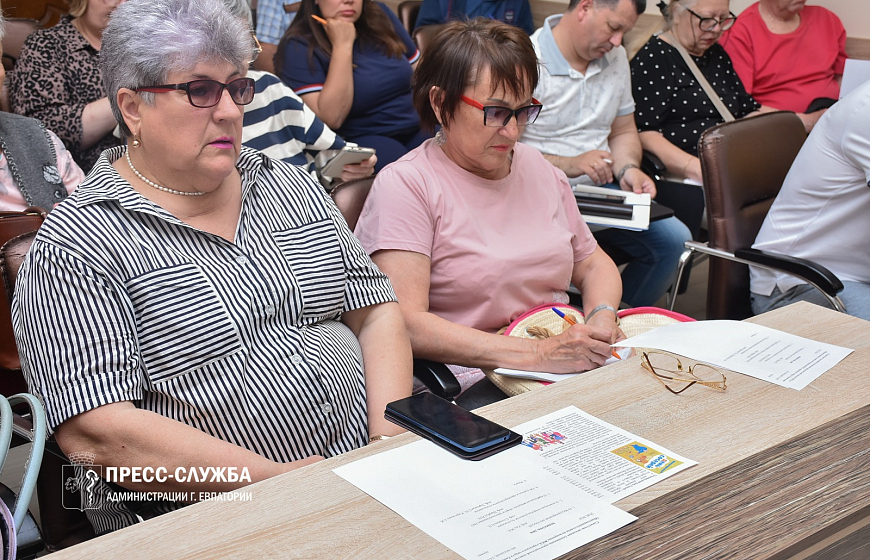 В Евпатории состоялось заседание по вопросам жилищно-коммунального хозяйства