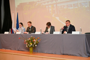 В Евпатории обсудили подготовку к курортному сезону