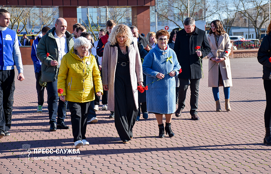 В Евпатории прошла Всероссийская акция памяти «Блокадный хлеб»