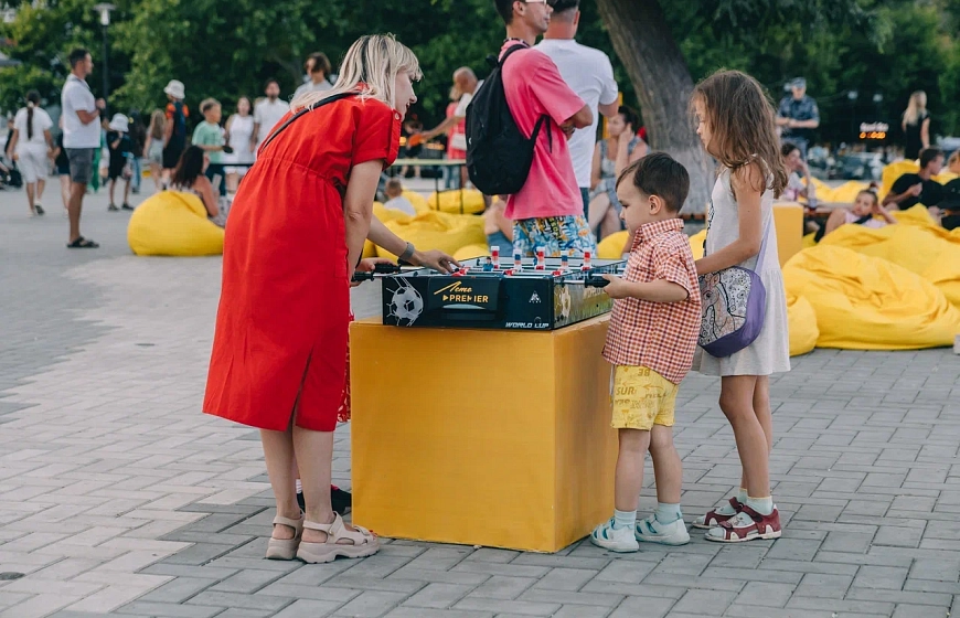 В Евпатории завершил работу фестиваль «Лето PREMIER»