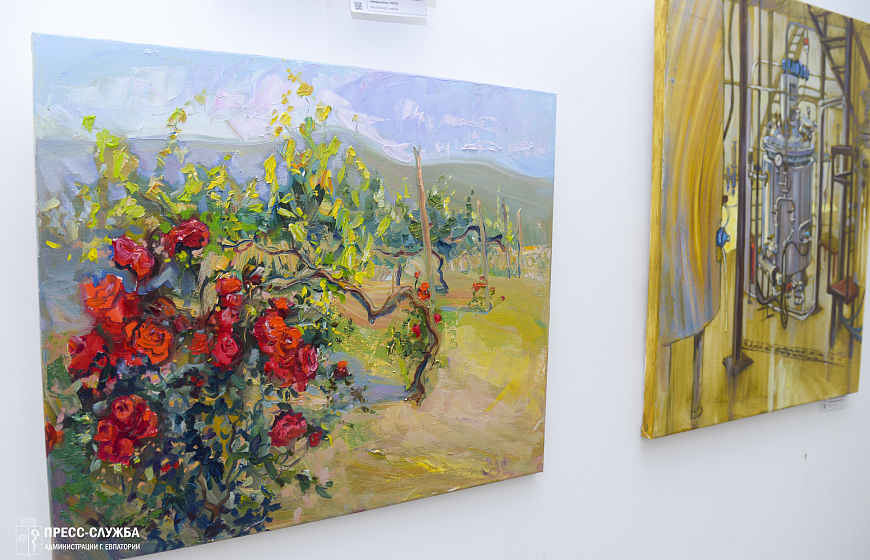 В Евпатории открылась выставка картин о природе Крыма