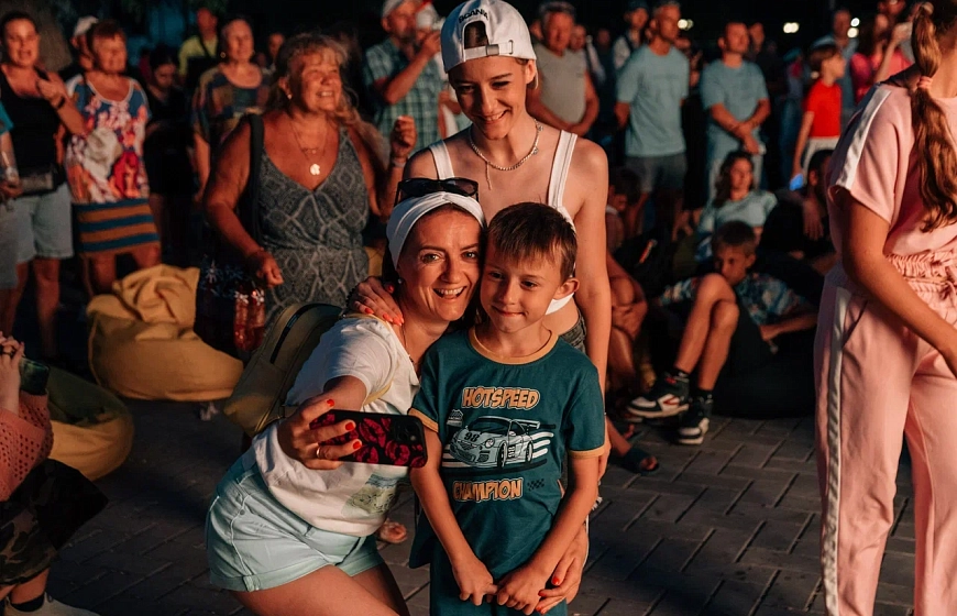 В Евпатории завершил работу фестиваль «Лето PREMIER»